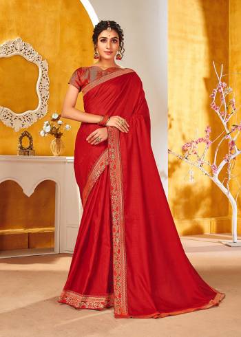 Adorn The Pretty Angelic Look Wearing This Designer Broket Border And Blouse Saree In Red Color Paired With Red Colored Blouse. This Saree Is Fabricated On Vichitra Silk Paired With Broket Fabricated Blouse. Its Pretty Color Pallete Will Give An Attractive Look To Your Personality. 