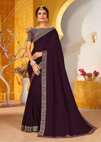 Adorn The Pretty Angelic Look Wearing This Designer Broket Border And Blouse Saree In Wine Color Paired With Wine Colored Blouse. This Saree Is Fabricated On Vichitra Silk Paired With Broket Fabricated Blouse. Its Pretty Color Pallete Will Give An Attractive Look To Your Personality. 