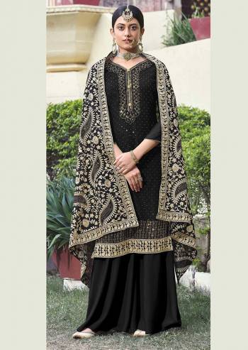 Attract All Wearing This Designer Suit In Fine Black Color. Its Pretty Top Is Fabricated On Georgette In Embroidery And Diamond Paired With Santoon Fabricated Bottom and Georgette In Heavy Embroidery Dupatta. Buy This Pretty Piece Now.