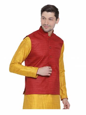 Here Is A Rich And Decent Looking Readymade Pair Of Men's Jacket. This Jacket Are Cotton Fabricated. Buy This Pair For The Upcoming Wedding And Festive Season. 

