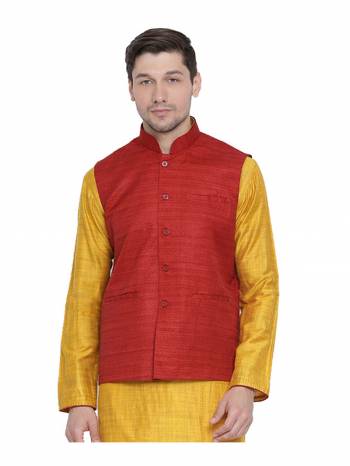 Here Is A Rich And Decent Looking Readymade Pair Of Men's Jacket. This Jacket Are Cotton Fabricated. Buy This Pair For The Upcoming Wedding And Festive Season. 

