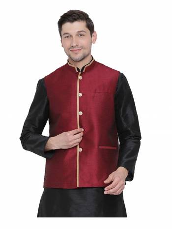 Here Is A Rich And Decent Looking Readymade Pair Of Men's Jacket. This Jacket Are Cotton Fabricated. Buy This Pair For The Upcoming Wedding And Festive Season. 

