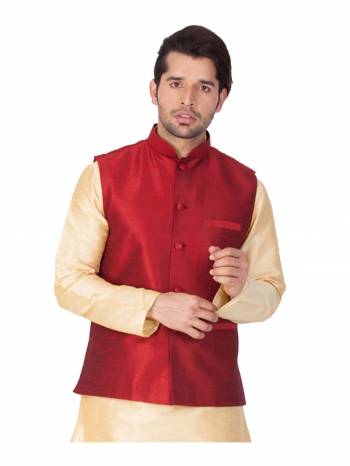 Here Is A Rich And Decent Looking Readymade Pair Of Men's Jacket. This Jacket Are Cotton Fabricated. Buy This Pair For The Upcoming Wedding And Festive Season. 

