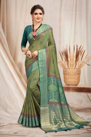 You Will Definitely Earn Lots Of Compliments Wearing This Designer Saree In English Color. This Saree Is South Cotton With Wevon Jari Pallu Based Beautified With Floral Prints. Buy This Saree Now.