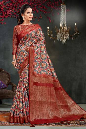 Grab This Pretty Elegant Looking Designer Saree In Fine Color Paired With Contrasting Colored Blouse. This Saree And Blouse Are Georgette Silk Based Beautified With Weaving Jacquard Pallu And Boddy With Printed. Buy Now.