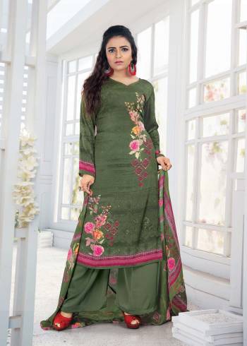 Grab This Pretty Digital Printed Dress Material In Fine Desty Color. Its Top And Bottom Are Fabricated On French Crepe Paired With Georgette Fabricated Dupatta. Get This Stitched As Per Your Desired Fit And Comfort.