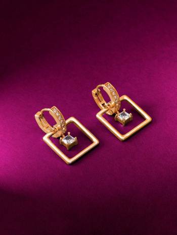 Give An Enhanced Look To Your Personality By Pairing Up This Beautiful Earring Set With Your Ethnic Attire. This Pretty Set Is In Rose Gold Color Beautified With American Diamond Work. Buy Now.