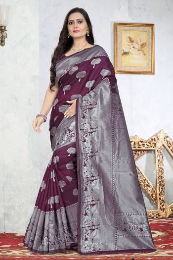 Garb The Pretty Angelic Look Wearing This Heavy Designer Wevon Handloom Work Saree In Fine Color Paired With Blouse. This Saree Is Fabricated On Banarasi Silk Paired With Art Silk Fabricated Blouse. Its Pretty Color Pallete Will Give An Attractive Look To Your Personality. 