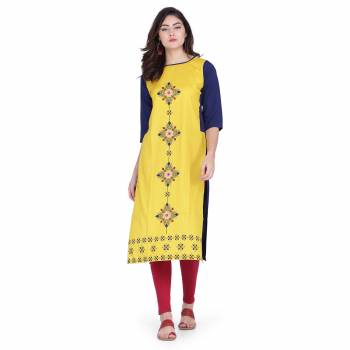 Grab This Readymade Long Kurti In Fine Color Fabricated On Crepe Beautified With Printed. It Is Light In Weight And Easy To Carry All Day Long. 