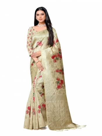 Celebrate This Festive Season In This Very Pretty Light Colored Designer Saree Paired With Blouse. This Saree and Blouse Are Art Silk Based Beautified With Detailed Wevon Rapier Jacquard With Digital Printed. 