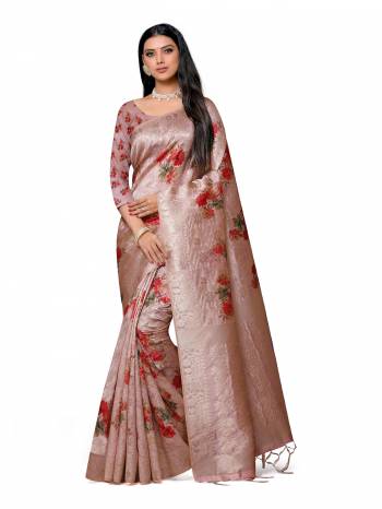 Celebrate This Festive Season In This Very Pretty Light Colored Designer Saree Paired With Blouse. This Saree and Blouse Are Art Silk Based Beautified With Detailed Wevon Rapier Jacquard With Digital Printed. 