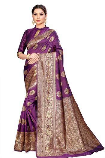 Grab This Pretty Elegant Looking Designer Saree In Fine Color Paired With Blouse. This Saree And Blouse Litchi Silk Based Beautified With Wevon Jacquard Work. Buy Now.