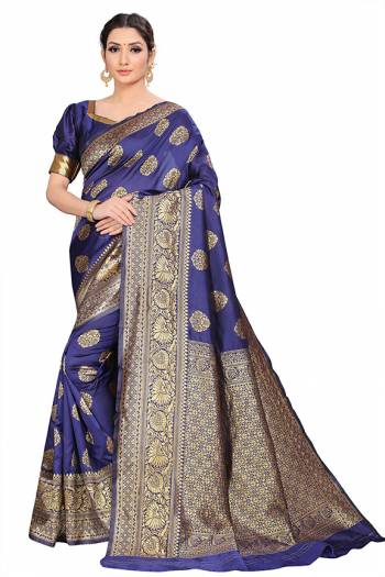 Grab This Pretty Elegant Looking Designer Saree In Fine Color Paired With Blouse. This Saree And Blouse Litchi Silk Based Beautified With Wevon Jacquard Work. Buy Now.