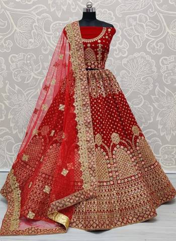 Attrective Look Heavy Designer Lehenga Choli And Dupatta In Red Color Fabricated Choli And Lehenga Are Velvet And Dupatta Are Soft Net With Heavy Attractive Jari,Dori Embroidery With Diamond Work. 