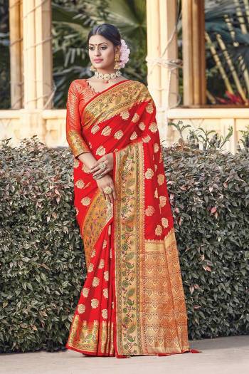 Adorn The Pretty Angelic Look Wearing This Heavy Wevon Jacquard Designer Saree In Fine Color Paired With Blouse. This Saree Is Fabricated On Silk Paired With Silk Fabricated Blouse. Its Pretty Color Pallete Will Give An Attractive Look To Your Personality. 