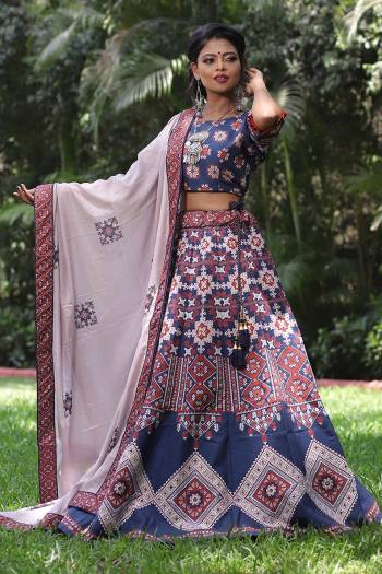 Attrective Look This Readymade Lehenga Choli Are Printed With Fine Color.Lehenga Choli Are Killer Silk Fabricated And Dupatta Are Maslin Fabricated Beautified With Patola Printed. 