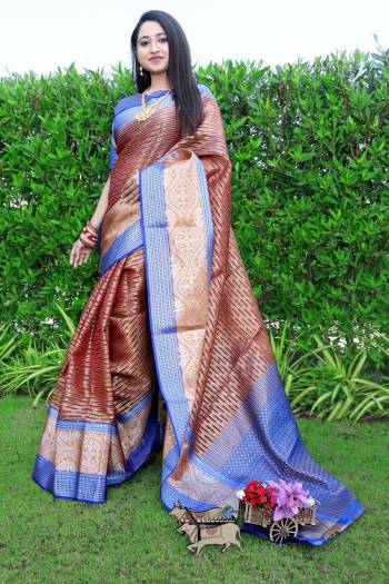 Garb This Pretty Angelic Look Wearing This Heavy Wevon Jacquard Designer Saree In Fine Color Paired With Blouse. This Saree Is Fabricated On Organza Silk Paired With Organza Silk Fabricated Blouse. Its Pretty Color Pallete Will Give An Attractive Look To Your Personality. 