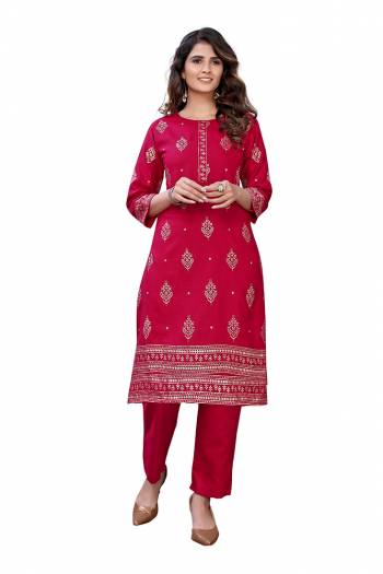 Grab This Designer Readymade Long Kurti With Pant In Fine Color Fabricated On Slab Cotton. It Is Beautified With Foil Prints And You Can Pair This Up For A Festive Look. Buy Now.