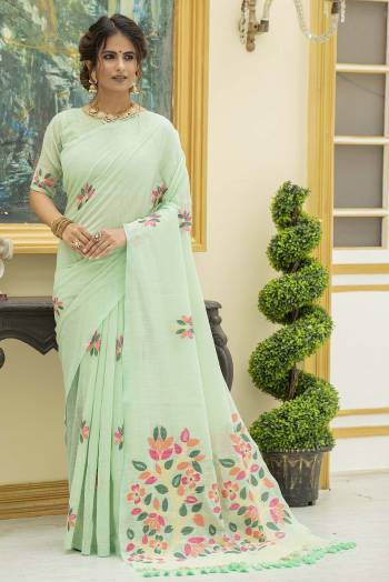 Rich Look This Pretty Elegant Looking Designer Party Wear Saree In Light Color Paired With Blouse. This Saree And Blouse Are Linen Cotton Based With Fanct Designer Printed Beautified Saree. Buy Now.