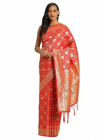 Celebrate This Festive Season In This Very Pretty Fine Colored Designer Saree Paired With Blouse. This Saree and Blouse Are Banarasi Silk Based Beautified With Detailed Wevon Heavy Deasigner Work. 