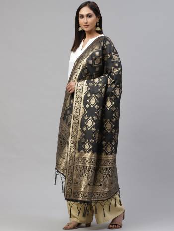 Attrective Look Of Your Gown, Lehenga Or Even Kurti With This Pretty Wevon Jacquard Work In Art Silk Fabricated Dupatta. You Can Pair This Up Same Or Contrasting Colored Attire. Buy Now.