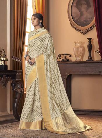 Grab This Pretty Elegant Looking Designer Saree In Dusty Color Paired With Blouse. This Saree And Blouse Are Chiffon Based Beautified With Wevon Designer With Digital Printed And Embroidery. Buy Now.