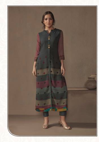 Attrective Look This Designer Readymade Kurti In Fine Color Fabricated On Cotton Silk. It Is Beautified With Designer Printed. For A Festive And Partywear Designer Kurti. Buy Now.