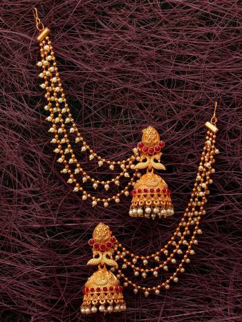 Give An Enhanced Look To Your Personality By Pairing Up This Beautiful Earring Set With Your Ethnic Attire. This Pretty Set Is In Rose Gold Color Beautified With Stone And Pearl Bahu Zumkha Work. Buy Now.