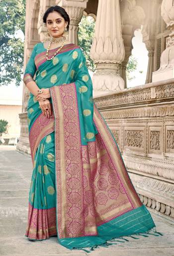 Rich Look This Pretty Elegant Looking Designer Party Wear Saree In Fine Light Color Paired With Blouse. This Saree Are Banarasi Silk And Blouse Are Banarasi Silk With Hand Wevon Designer Work Saree And Blouse Beautified Saree. Buy Now.