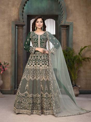 Attrective Look Pretty This Designer Long Length Suit In Lovely Light Color.?Its Pretty Heavy Designer Embroidred Work Top Is Faux Georgette Based Paired With Santoon Bottom And Net Fabricated Dupatta Which Gives An Attractive To The Suit.