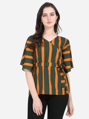 Attrective Look This Readymade Kurti In Fine Color Fabricated On American Crepe Beautified With Digital Printed. It Is Light In Weight And Easy To Carry All Day Long. 