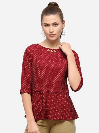 Attrective Look This Readymade Kurti In Fine Color Fabricated On American Crepe Beautified With Digital Printed. It Is Light In Weight And Easy To Carry All Day Long. 