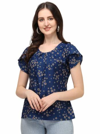 Garb This Readymade Kurti In Fine Color Fabricated On American Crepe Beautified With Digital Printed. It Is Light In Weight And Easy To Carry All Day Long. 