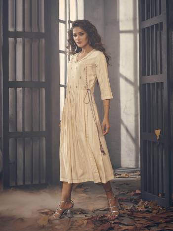 Attrective Look This Designer Readymade Kurti In Fine Color Fabricated On Blend Cotton. It Is Beautified With Designer Style. For A Festive And Partywear Designer Kurti. Buy Now.