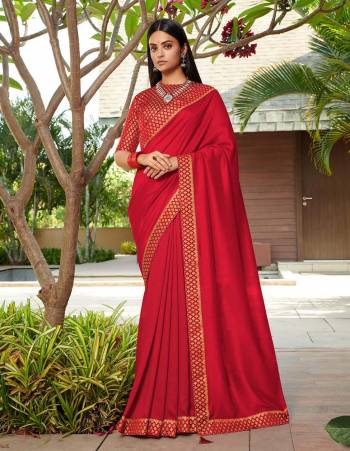 Adorn The Pretty Angelic Look Wearing This Heavy Broket Designer Saree In Red Color Paired With Matching Blouse. This Saree Is Fabricated On Sambalpuri Silk Paired With Broket Fabricated Blouse. Its Pretty Color Pallete Will Give An Attractive Look To Your Personality. 