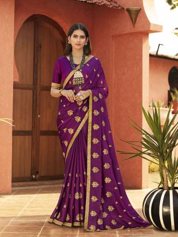 Garb This Pretty Angelic Look Wearing This Heavy Designer Jari Embroidery Work Saree In Purple Color Paired With Matching Blouse. This Saree Is Fabricated On Chiffon Paired With Chiffon Fabricated Blouse. Its Pretty Color Pallete Will Give An Attractive Look To Your Personality. 