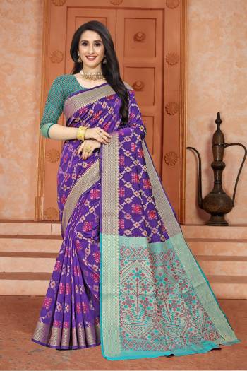 Celebrate This Festive Season In This Very Pretty Wevon Designer Saree Paired With Contrasting Blouse. This Saree Are Patola Silk and Blouse Are Broket Silk Based Beautified With Detailed Wevon Designer Saree. 