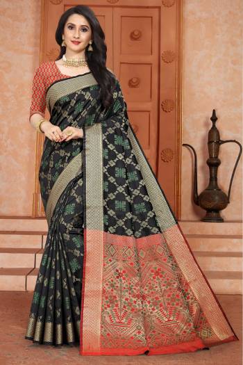 Celebrate This Festive Season In This Very Pretty Wevon Designer Saree Paired With Contrasting Blouse. This Saree Are Patola Silk and Blouse Are Broket Silk Based Beautified With Detailed Wevon Designer Saree. 