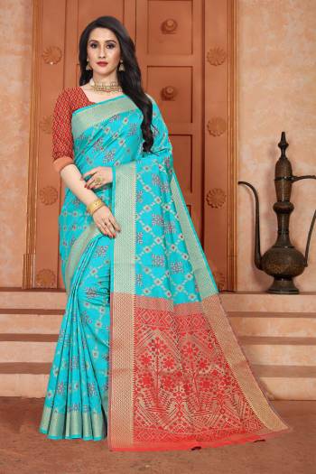 Celebrate This Festive Season In This Very Pretty Wevon Designer Saree Paired With Contrasting Blouse. This Saree Are Patola Silk and Blouse Are Broket Silk Based Beautified With Detailed Wevon Designer Saree. 