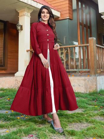 Stylist This Designer Readymade Long Kurti In Fine Color Fabricated On Georgette With Half Inner. It Is Beautified With Designer Wevon Bubbel Butti Fabric And You Can Pair This Up For A Partywear Look. Buy Now.