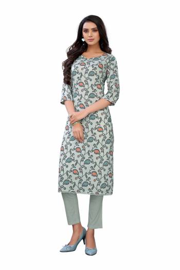 Look This Readymade Long Kurti In Fine Color Fabricated On Slub Cotton Beautified With Printed. It Is Light In Weight And Easy To Carry All Day Long. 