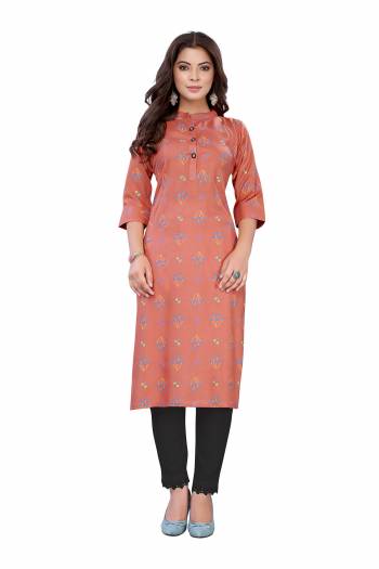 Look This Readymade Long Kurti In Fine Color Fabricated On Slub Cotton Beautified With Printed. It Is Light In Weight And Easy To Carry All Day Long. 