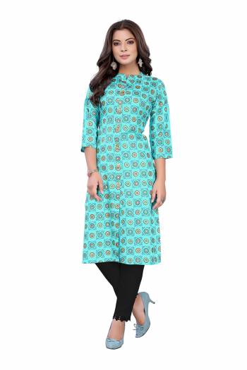 Look This Readymade Long Kurti In Fine Color Fabricated On Slub Cotton Beautified With Printed. It Is Light In Weight And Easy To Carry All Day Long. 