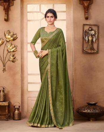 Adorn The Pretty Angelic Look Wearing This Heavy Designer Saree In Fine Color Paired With Blouse. This Saree Is Fabricated On Jacquard Silk Paired With Broket Silk Fabricated Jacquard Blouse. Its Pretty Color Pallete Will Give An Attractive Look To Your Personality. 