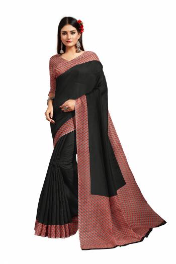 Celebrate And Festive Season In This Very Pretty Designer Printed Are Group Coman Saree Paired With Blouse. This Saree and Blouse Are Linen Based Beautified With Detailed Printed. 