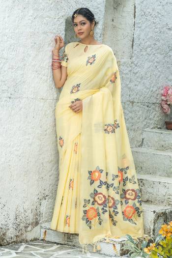 Rich Look This Partywear Saree Are Fine Saree Paired With Blouse.  This Designer Wevon Jacquard Saree And Blouse Are Linen Cotton Fabric. Which Gives A Rich Look To Your Personality. Buy This Pretty Saree Now.