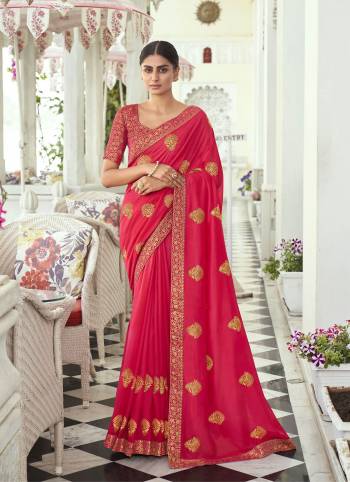 Grab This Pretty Elegant Looking Designer Saree In Fine Color Paired With Blouse. This Saree Are Vichitra Silk And Blouse Are Broket Based Beautified With Embroidery. Buy Now.