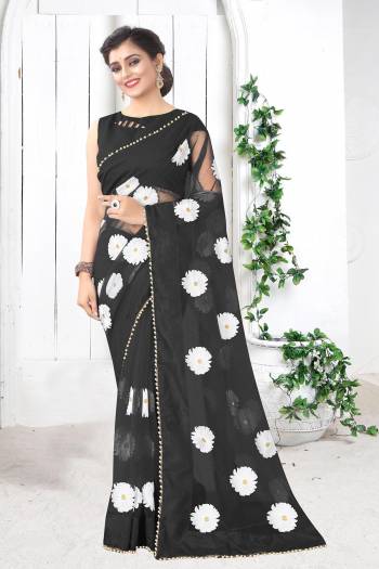 Celebrate This Festive Season In This Very Pretty Designer Saree Paired With Blouse. This Saree Are Mono Net and Blouse Are Banglori Silk Based Beautified With Detailed Embroidery. 