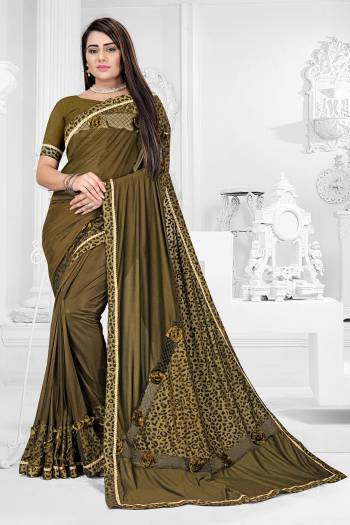 Attrective This Party Wear Saree Are Fine Saree Paired With Blouse.This Heavy Designer Cut Peach Work Saree And Blouse Are Spandex Poly Blend Fabric. Which Gives A Rich Look To Your Personality. 