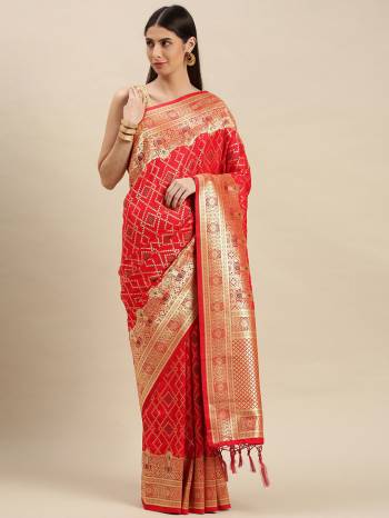 Attractive Wearing Look This Partywear Saree Are Fine Saree Paired With Blouse.  This Heavy Designer Weaving Work Saree And Blouse Are Banarasi Silk Based Fabric. Buy This Pretty Saree Now.